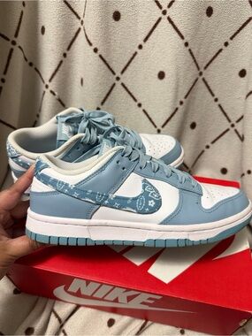 Nike Dunk Low - Paisley